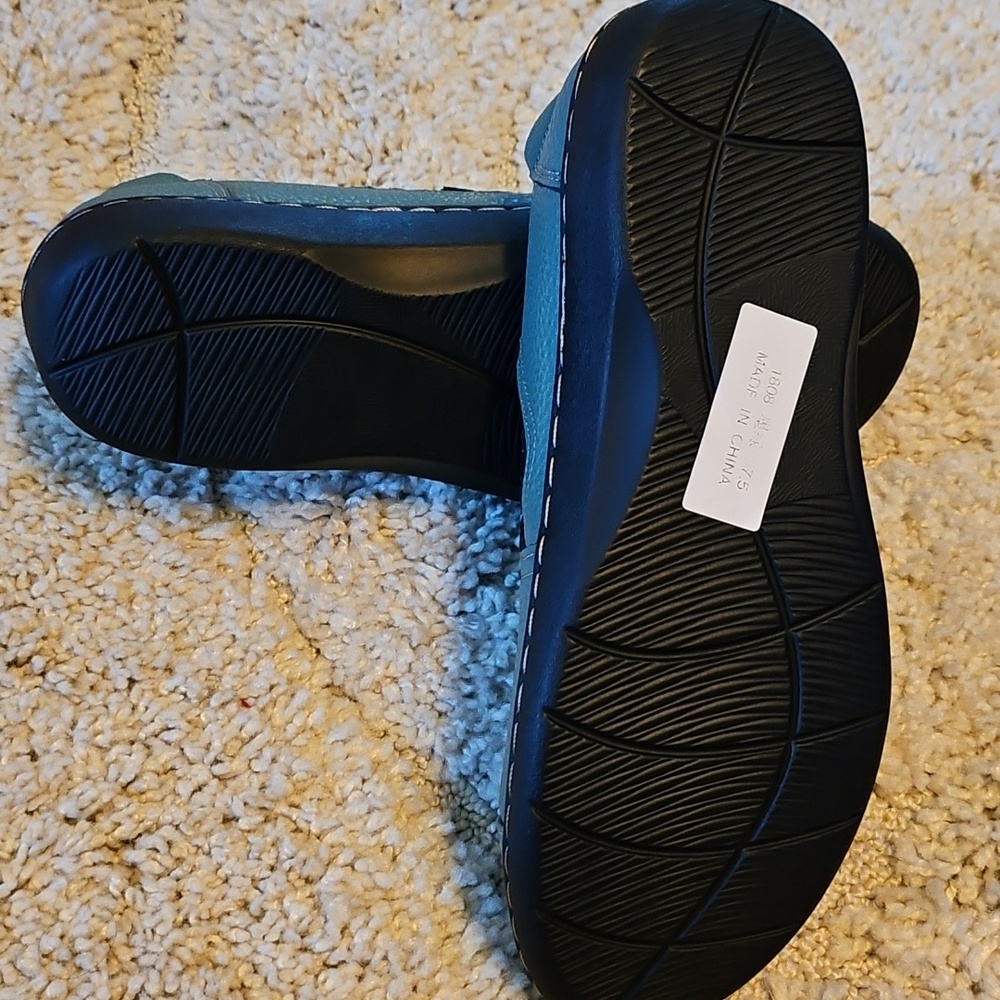 Loafers - Picture 3 of 4